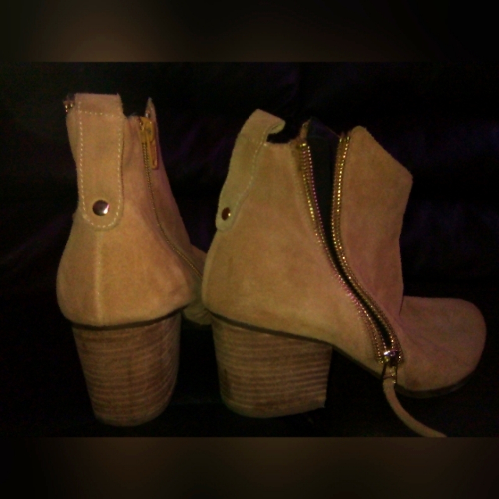 Ankle boots